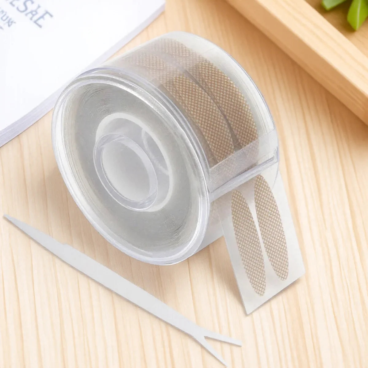 Stonego Invisible Eyelid Sticker Lace Eye Lift Strips Double Eyelid Tape Adhesive Stickers 300 Pairs