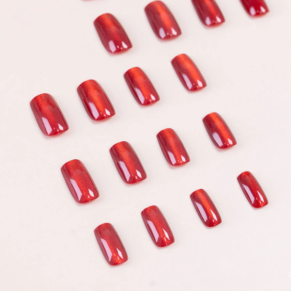 24pcs/set Cool Tone Cat Eye Press on Nails Mid-Square Pure Solid Cat-Eye 4 Colors Gradient Cat eye Women's Daily Wear Fake Nails